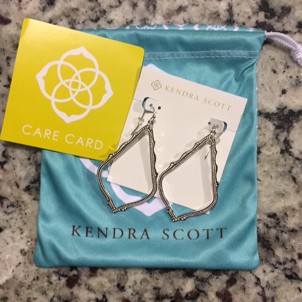 Kendra Scott Sophee Drop Earrings